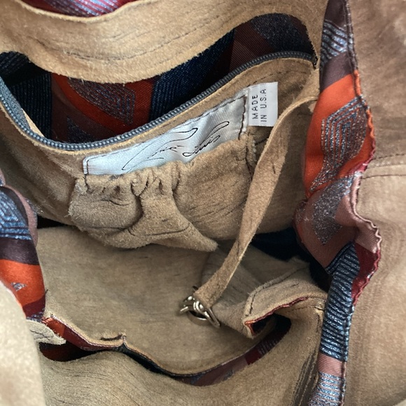 JOSE LUIS Serape Suede Fringe Crossbody - Picture 7 of 8